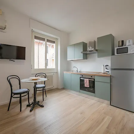 4 Pax - Via Brioschi, 94 Milão