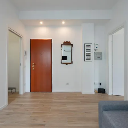 4 Pax - Via Brioschi, 94 Milão