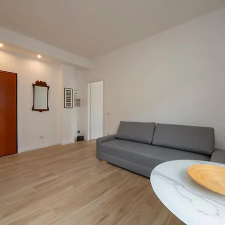 4 Pax - Via Brioschi, 94 Milão